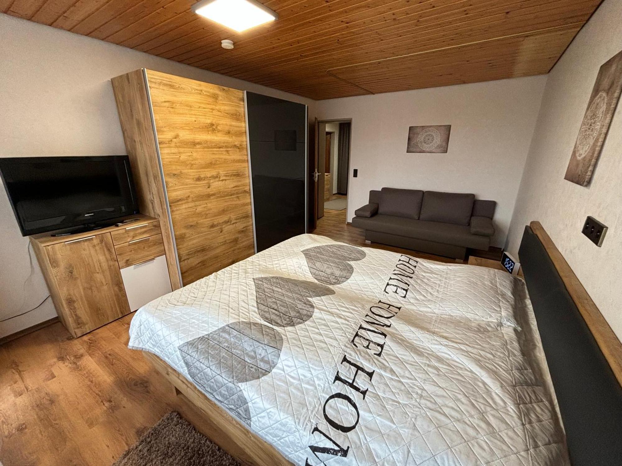 Schoene 2 1/2 Zimmer Ferienwohnung In Oberstaufen - Hoamatle - Dış mekan fotoğraf